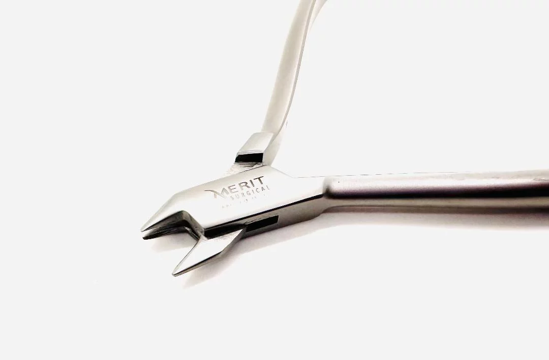 Three Prong Orthodontic Plier 2